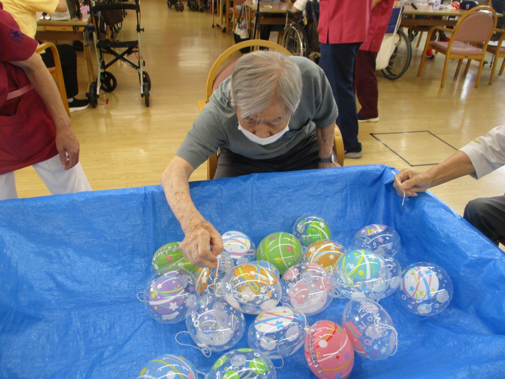 （デイ）お祭り週り週間